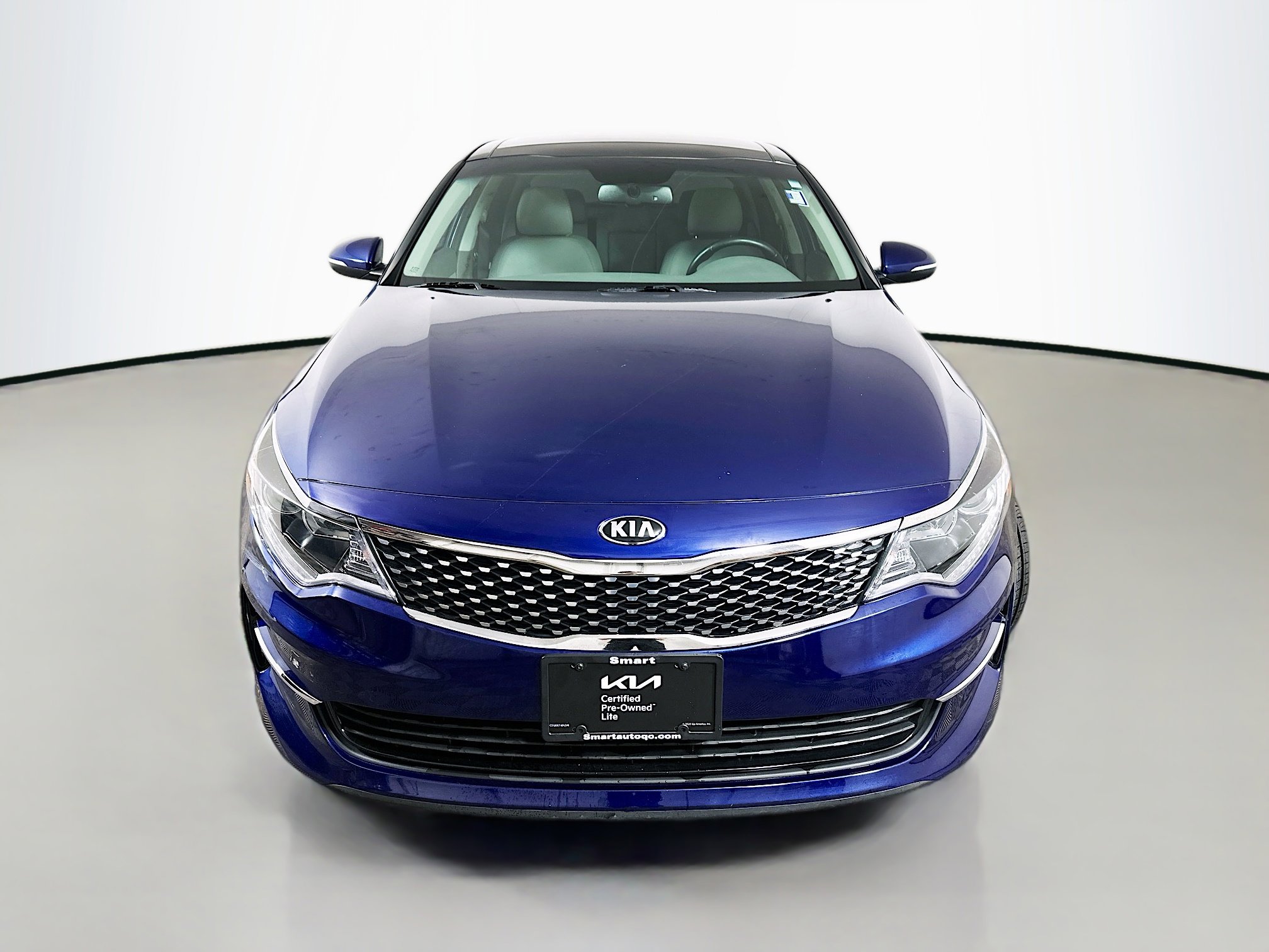 Used 2018 Kia Optima EX w/ Premium Package FWD image 2