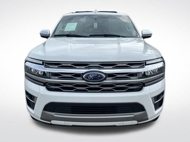 Used 2024 Ford Expedition Platinum AWD/4WD image 2