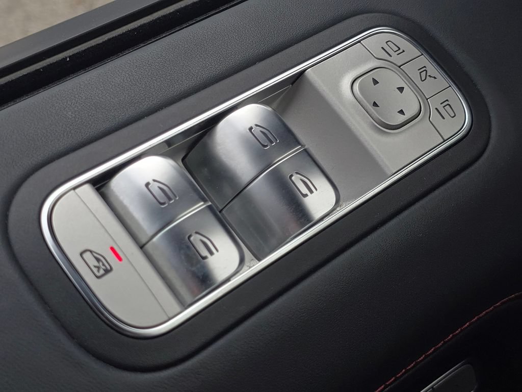 Certified 2025 Mercedes-Benz G 63 AMG 4MATIC image 28