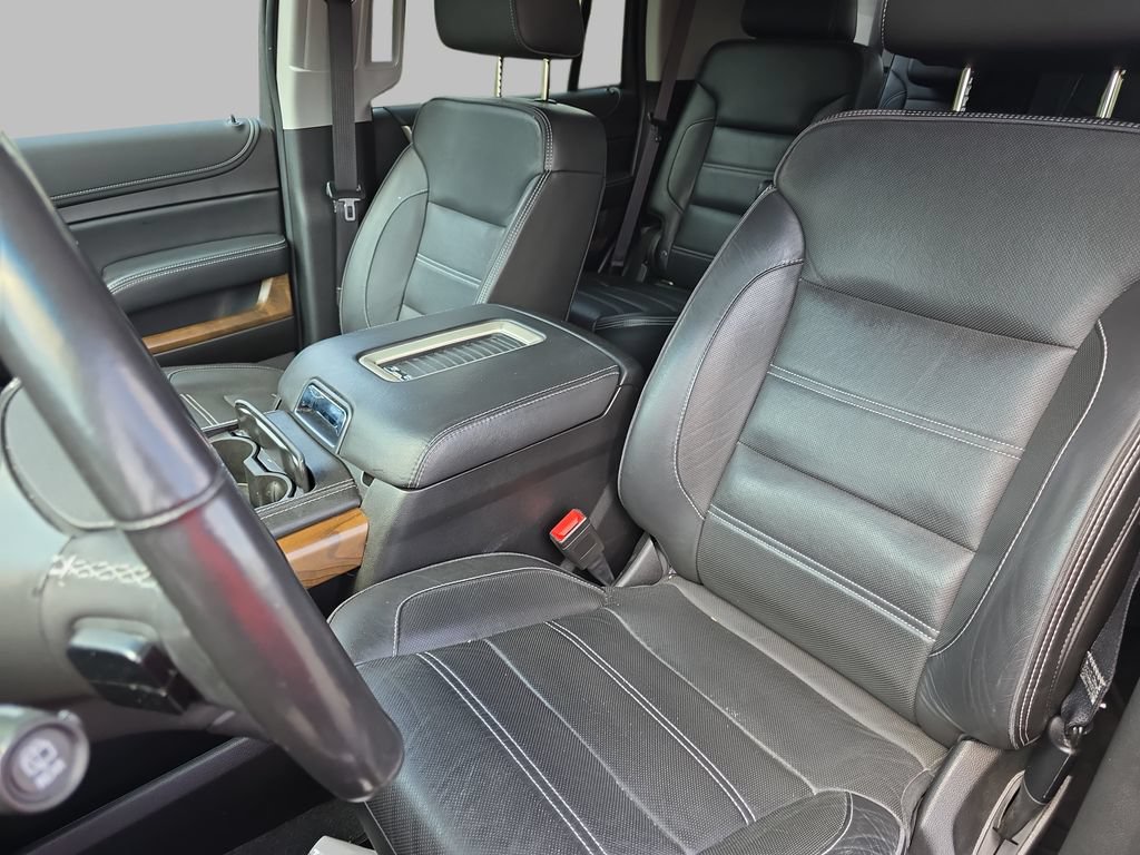 Used 2020 GMC Yukon Denali w/ Denali Premium Package AWD/4WD image 17