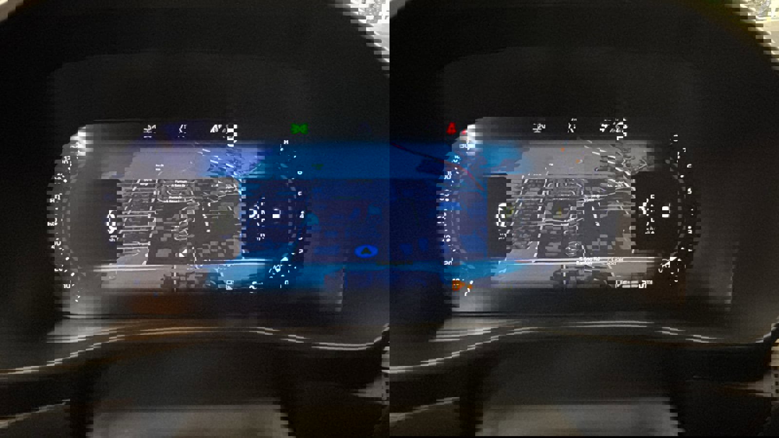 Used 2026 Volvo XC40 B5 Core w/ Climate Package image 15