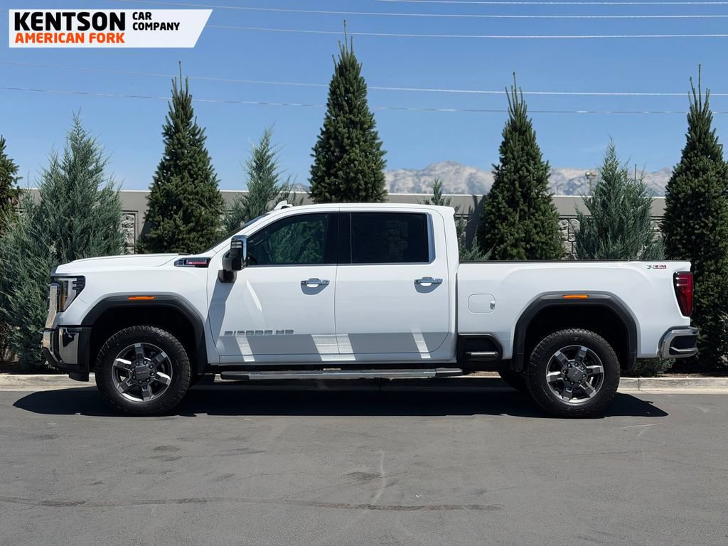 Used 2026 GMC Sierra 3500 SLT AWD/4WD image 4