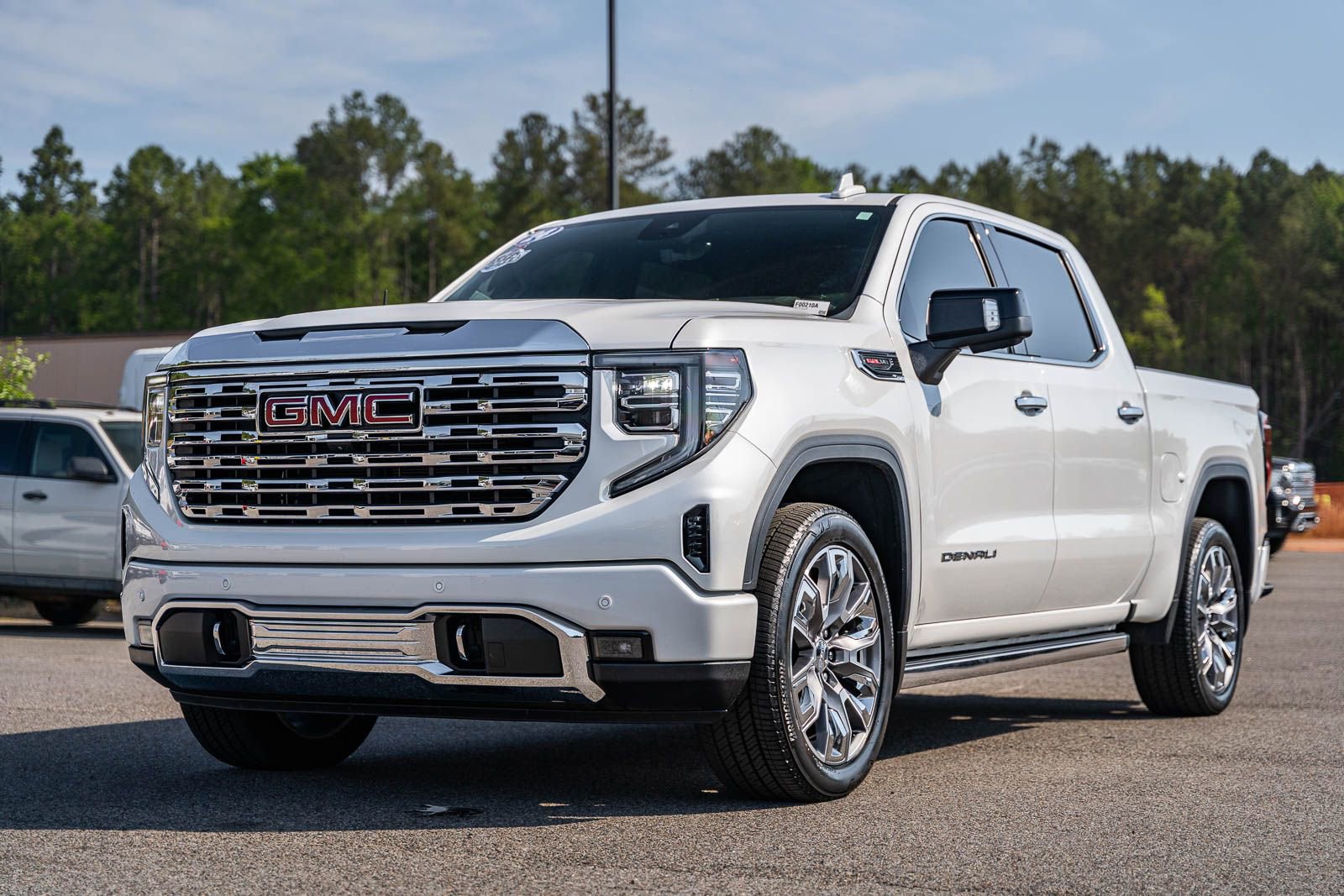 Used 2024 GMC Sierra 1500 Denali image 3