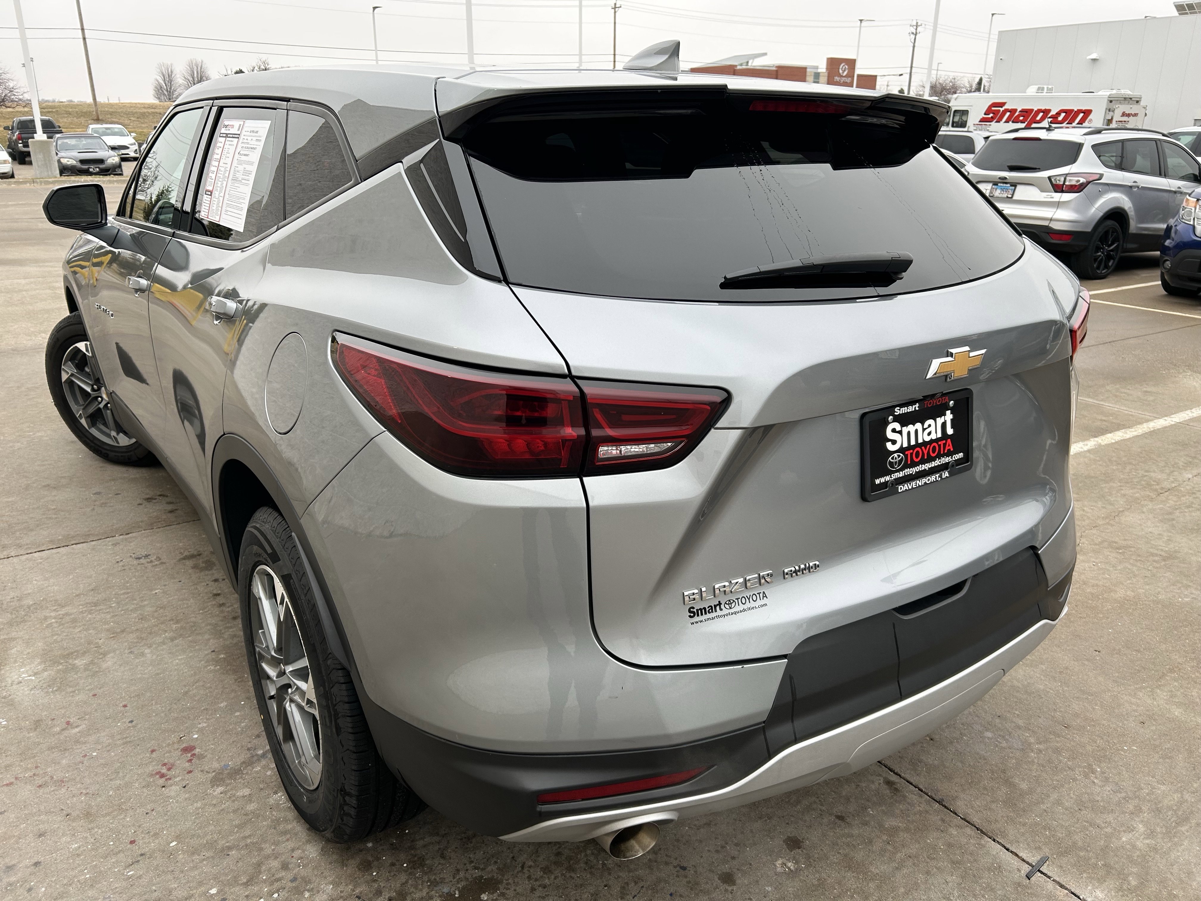 Used 2025 Chevrolet Blazer LT image 4