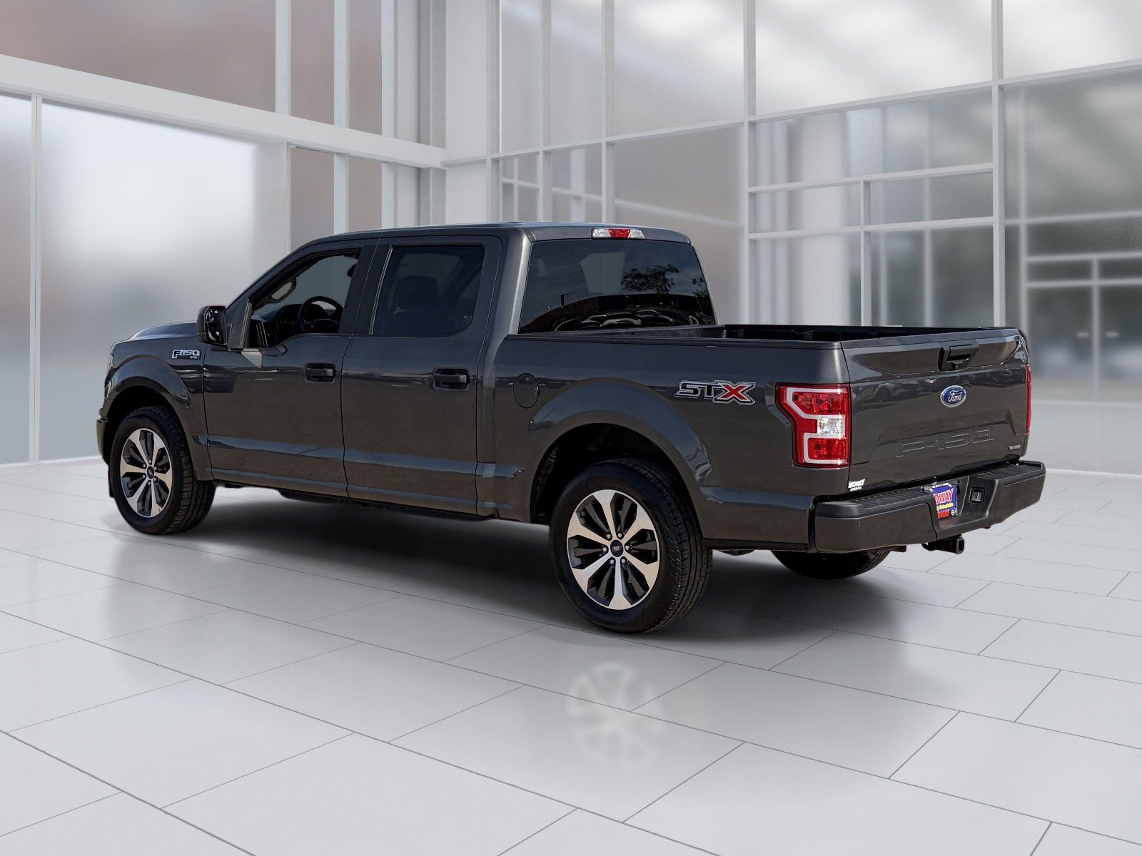 Used 2019 Ford F150 XL w/ Equipment Group 101A Mid RWD image 4