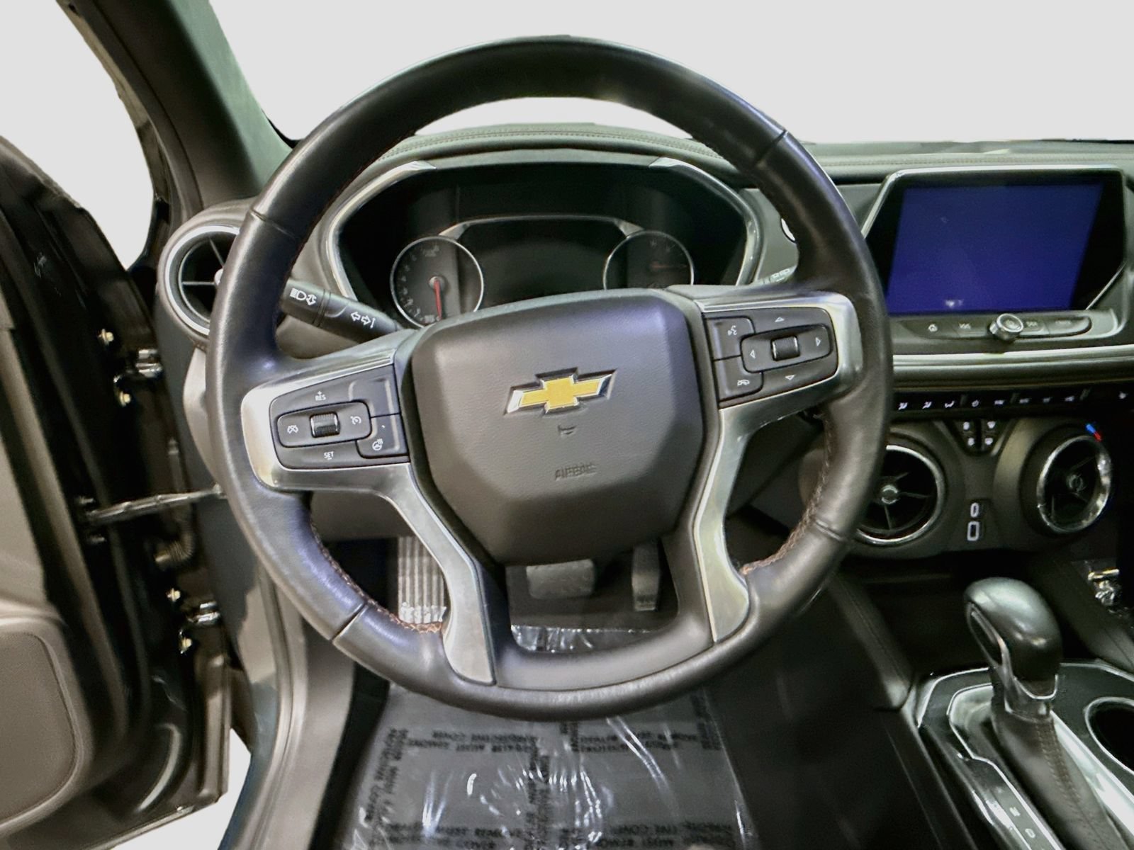 Used 2019 Chevrolet Blazer Premier w/ Sun and Wheels Package AWD/4WD image 13