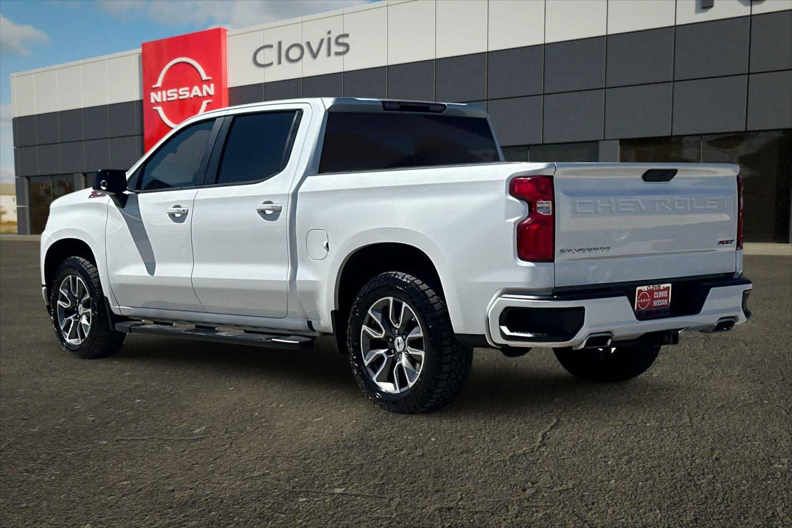 Used 2021 Chevrolet Silverado 1500 RST AWD/4WD image 7