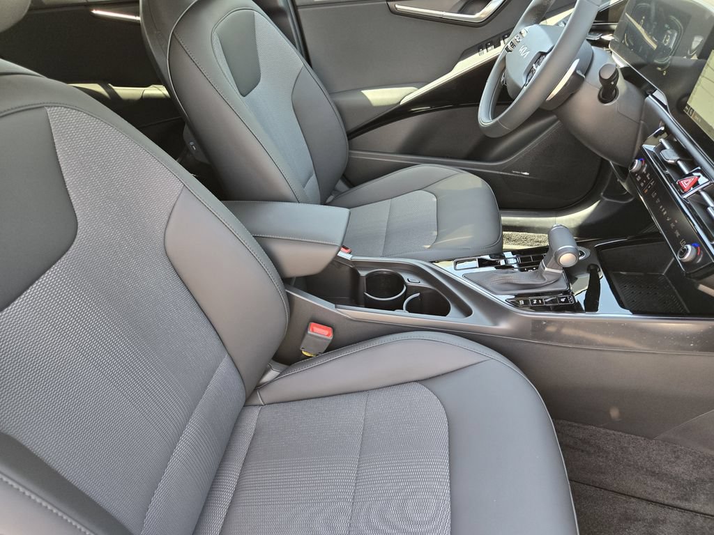 New 2026 Kia Niro EX w/ EX Premium Package FWD image 10