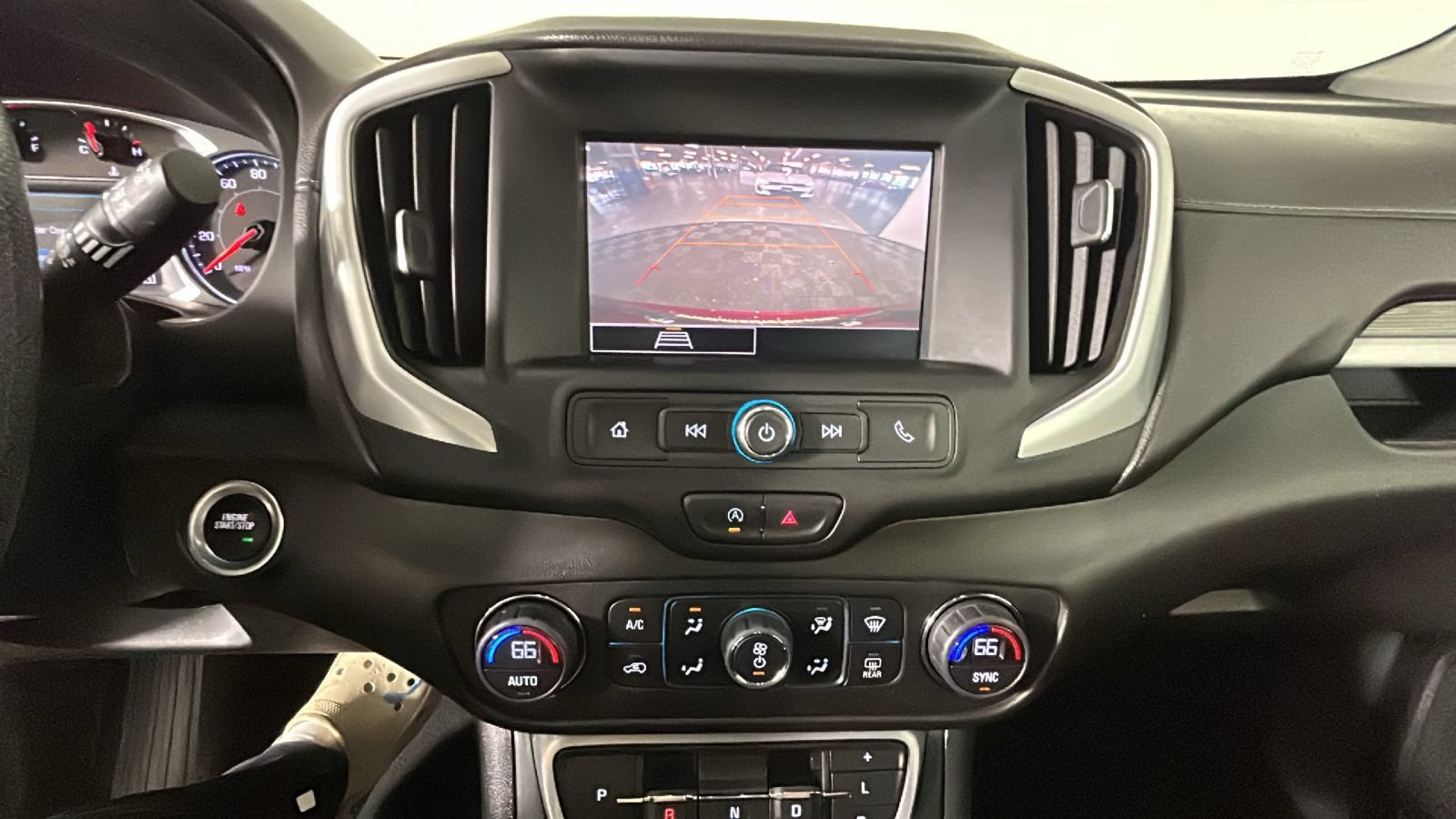 Used 2022 GMC Terrain SLE w/ Driver Convenience Package AWD/4WD image 28