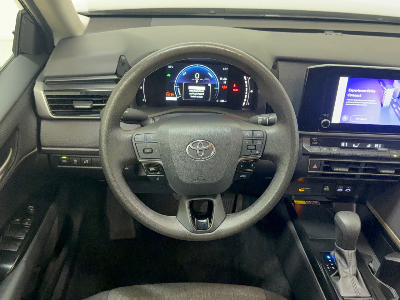 Used 2025 Toyota Camry LE FWD image 10