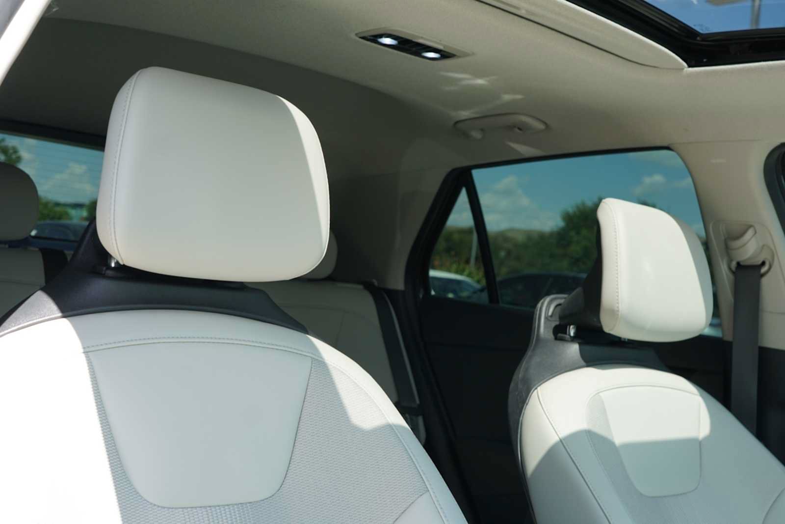 Certified 2024 Kia Niro EX Touring FWD image 25