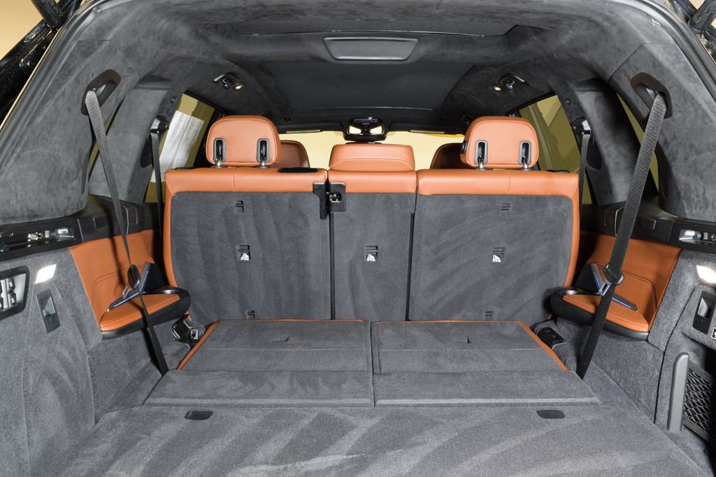 Used 2024 BMW X7 xDrive40i w/ M Sport Package AWD/4WD image 32