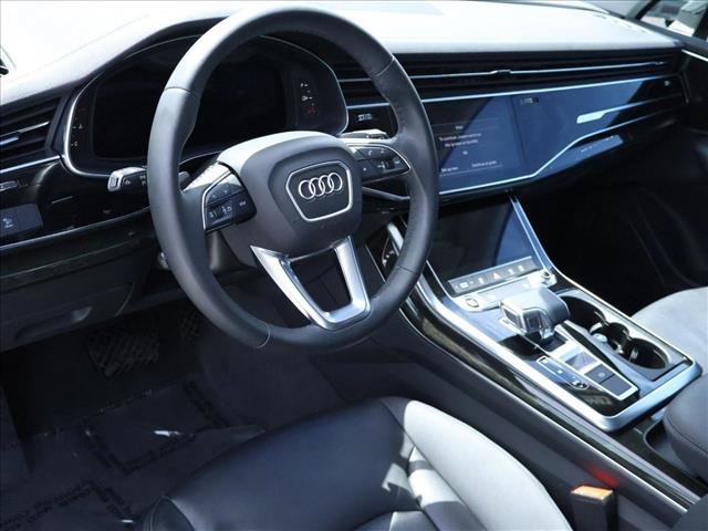 Used 2023 Audi Q7 3.0T Premium w/ Convenience Package AWD/4WD image 12