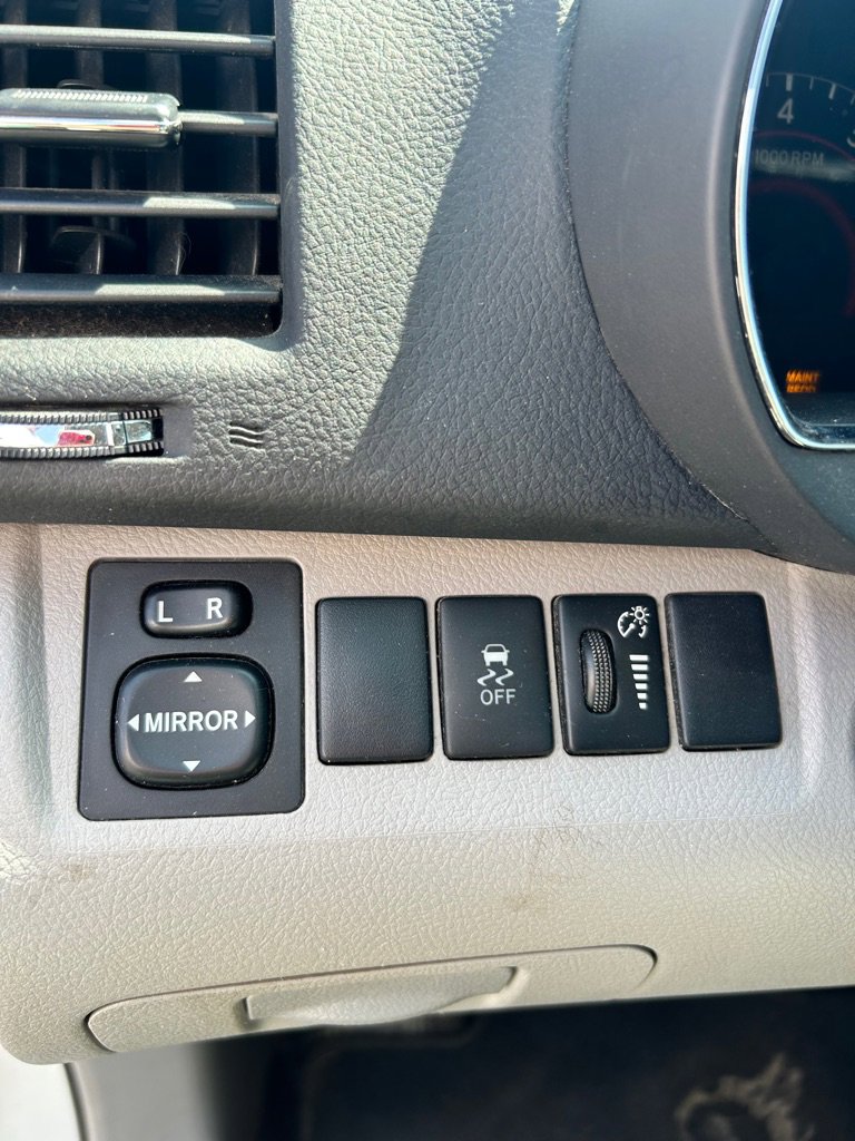 Used 2011 Toyota Highlander 2WD image 13