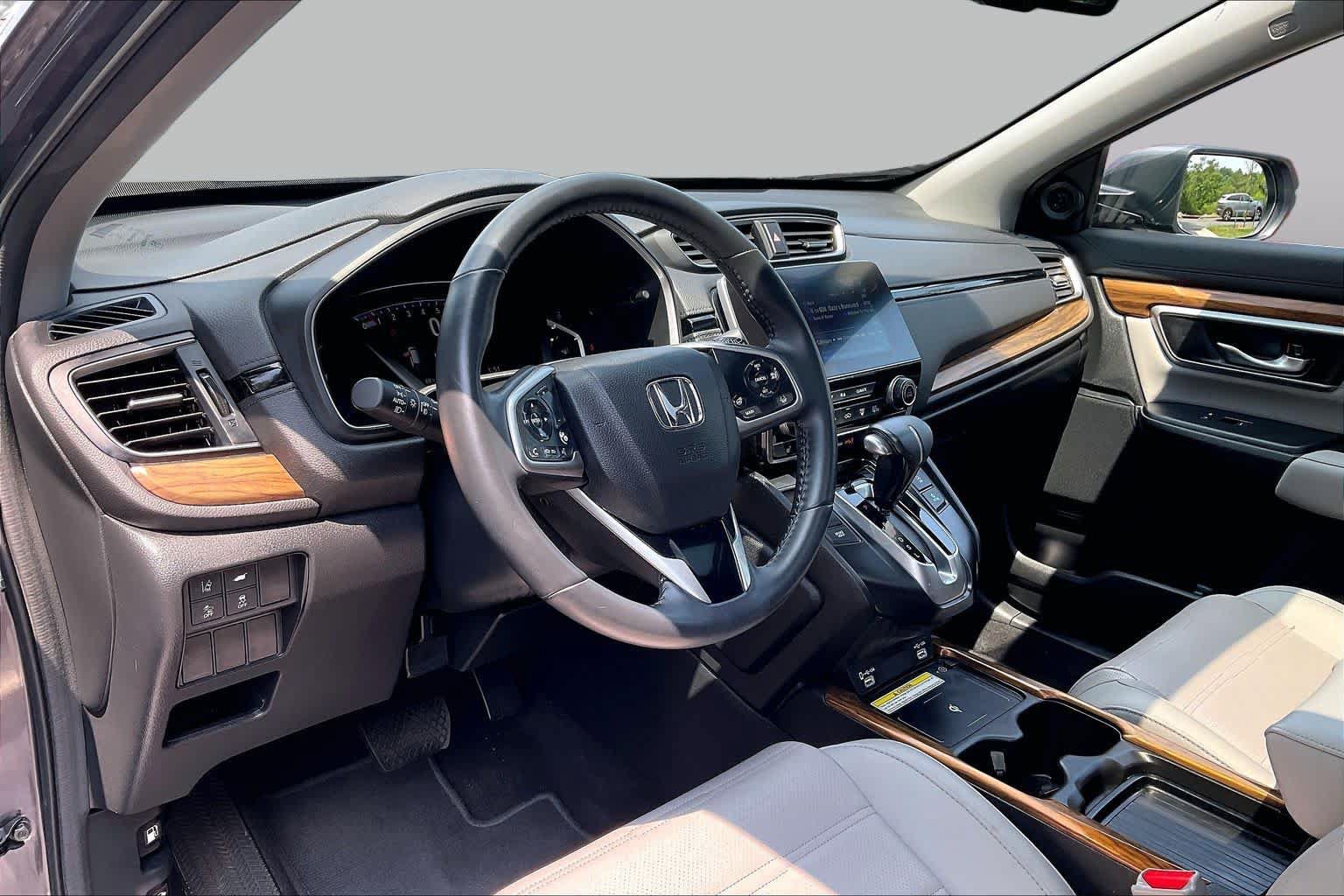Used 2020 Honda CR-V Touring image 17