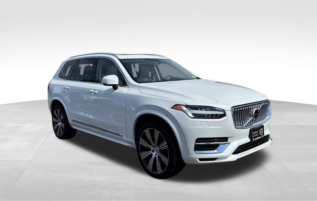 Used 2024 Volvo XC90 T8 Ultimate w/ Protection Package Premier AWD/4WD image 38