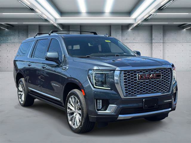 Used 2021 GMC Yukon XL Denali w/ Denali Ultimate Package AWD/4WD image 23