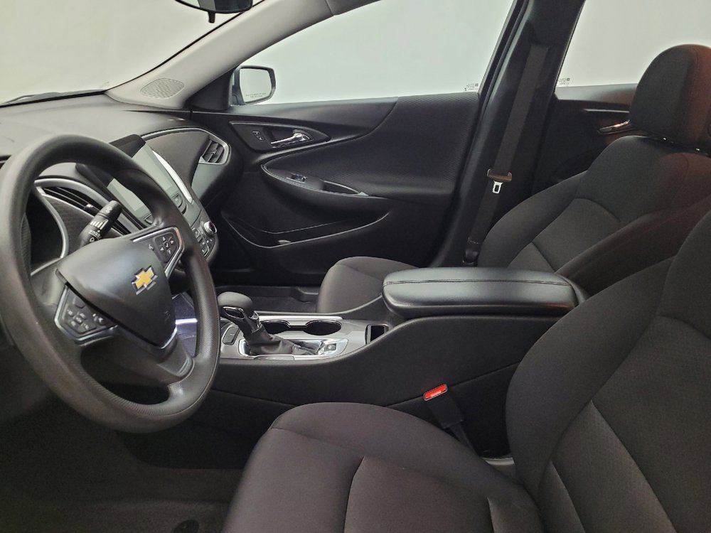 Used 2023 Chevrolet Malibu LT image 17