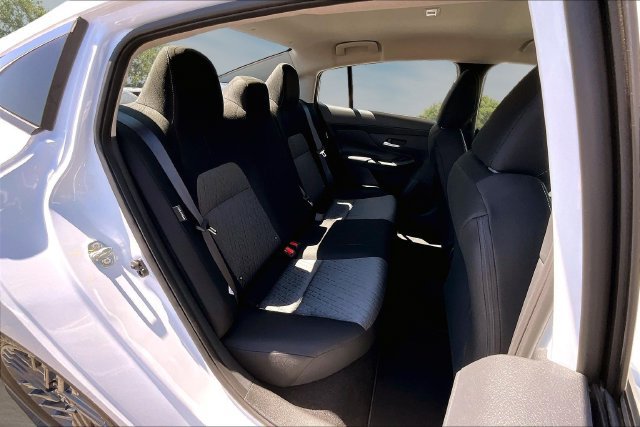 New 2027 Nissan Sentra SV w/ Floor Mat Package FWD image 9