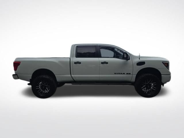 Used 2019 Nissan Titan SV w/ SV Convenience Package AWD/4WD image 6