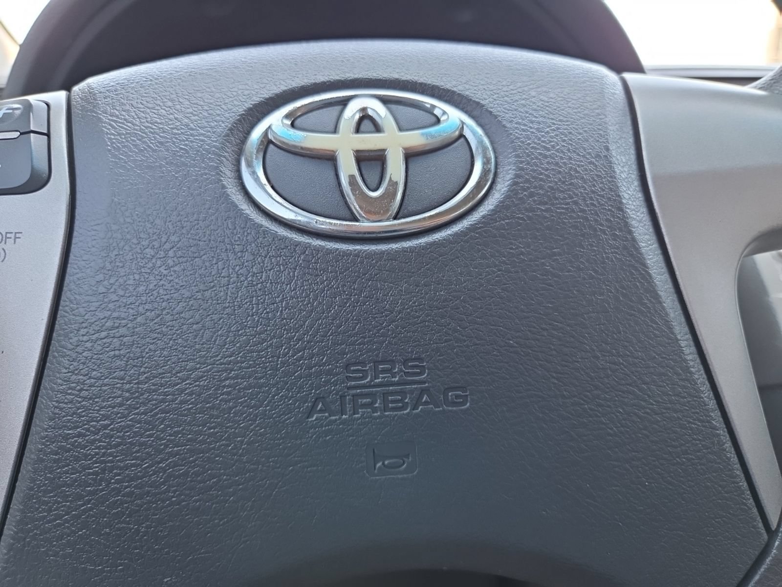 Used 2010 Toyota Camry FWD image 28
