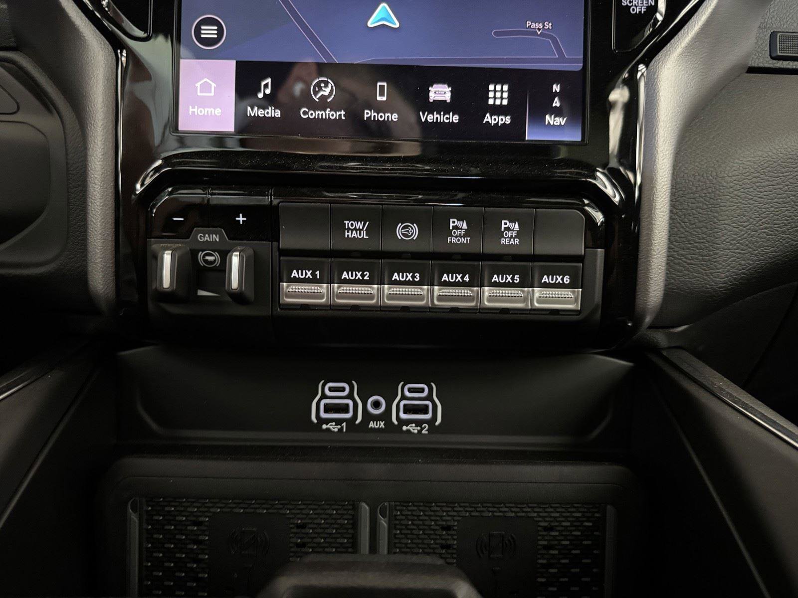 New 2026 RAM 2500 Laramie w/ Night Edition AWD/4WD image 16