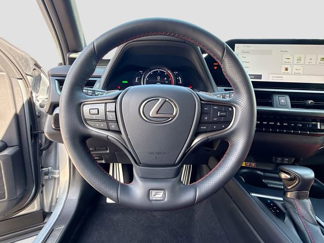 Used 2023 Lexus UX 250h F Sport AWD/4WD image 39