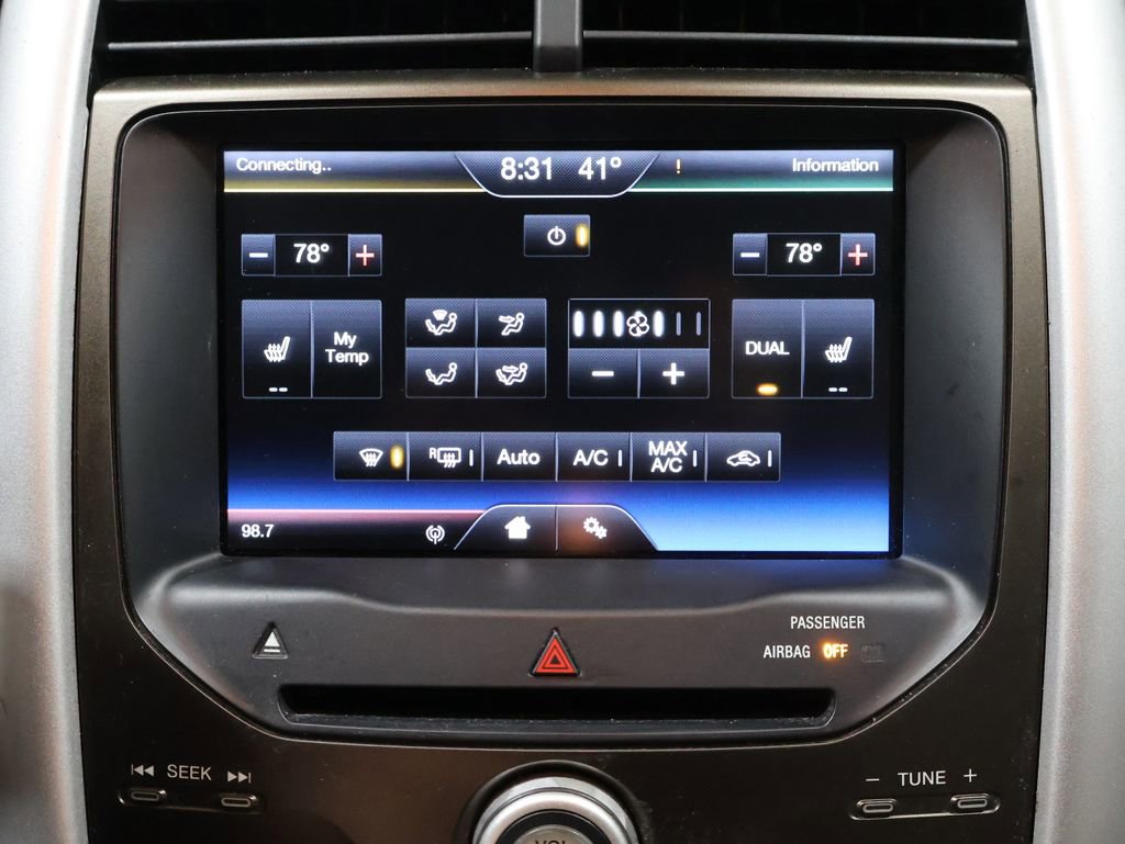 Used 2013 Ford Edge SEL image 29