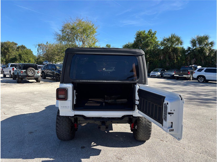 Used 2021 Jeep Wrangler Unlimited Sahara w/ Altitude AWD/4WD image 41