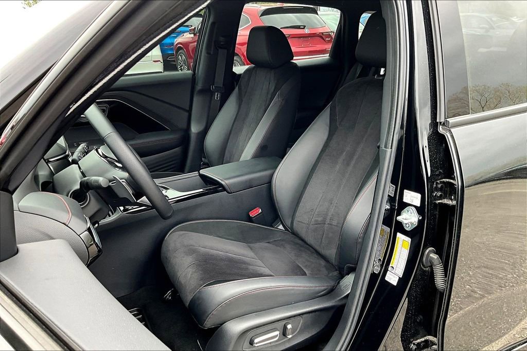 Used 2025 Acura ADX A-Spec image 35