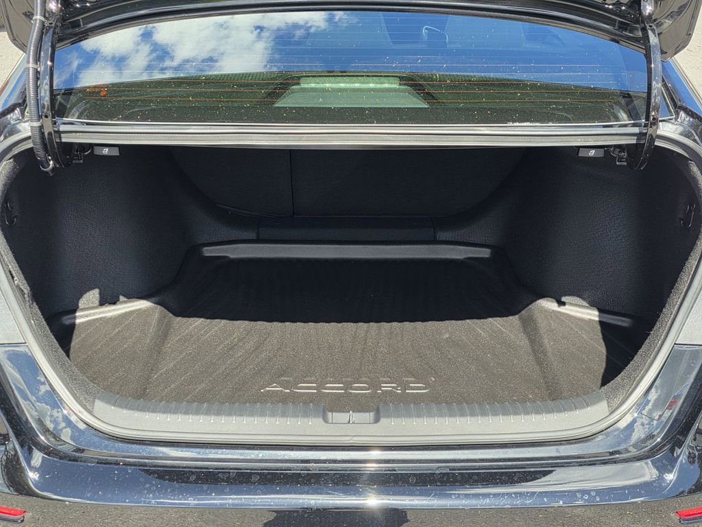 Used 2023 Honda Accord EX image 9