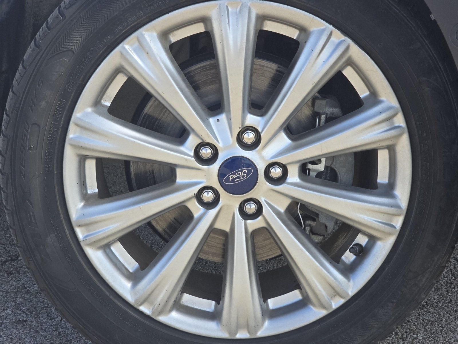 Used 2017 Ford Escape Titanium w/ Canadian Touring Package AWD/4WD image 18