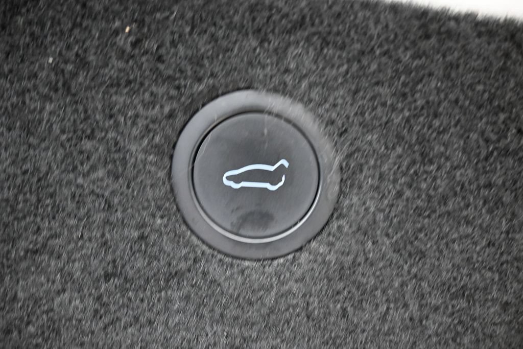 Used 2024 Tesla Model X AWD/4WD image 14