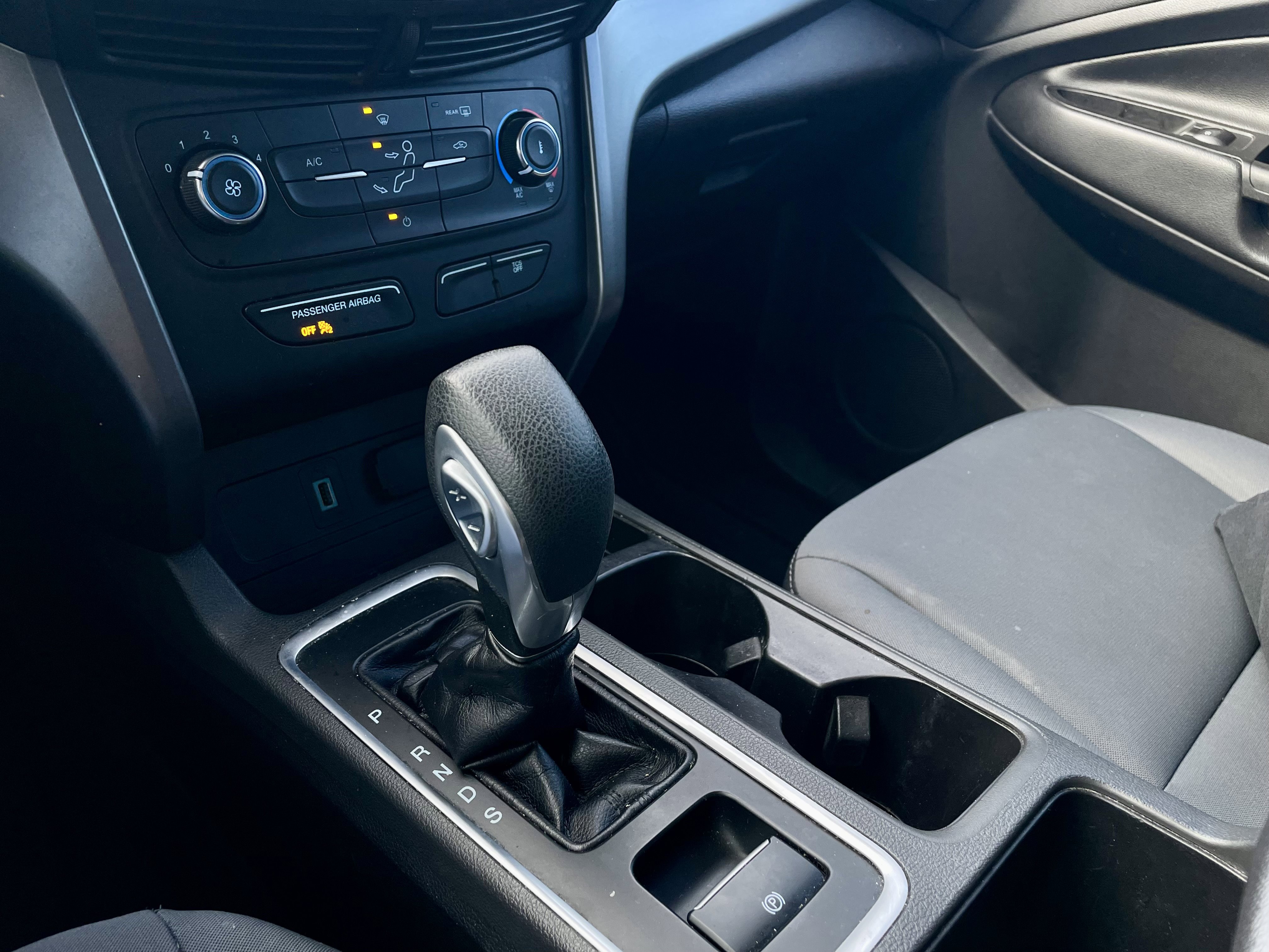 Used 2017 Ford Escape S image 21