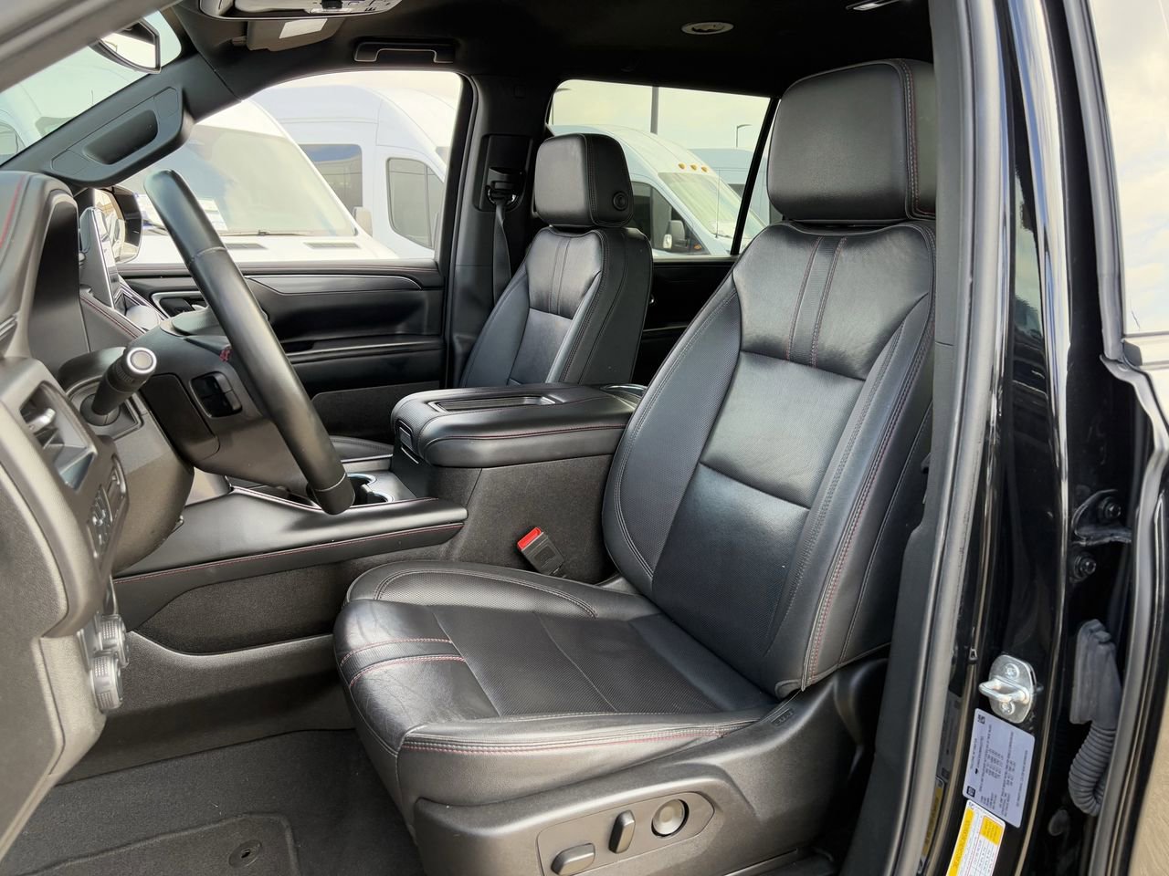 Used 2024 Chevrolet Suburban RST image 27