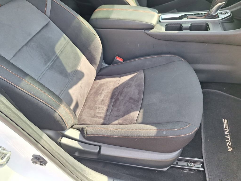 Used 2023 Nissan Sentra SR w/ Trunk Package image 27