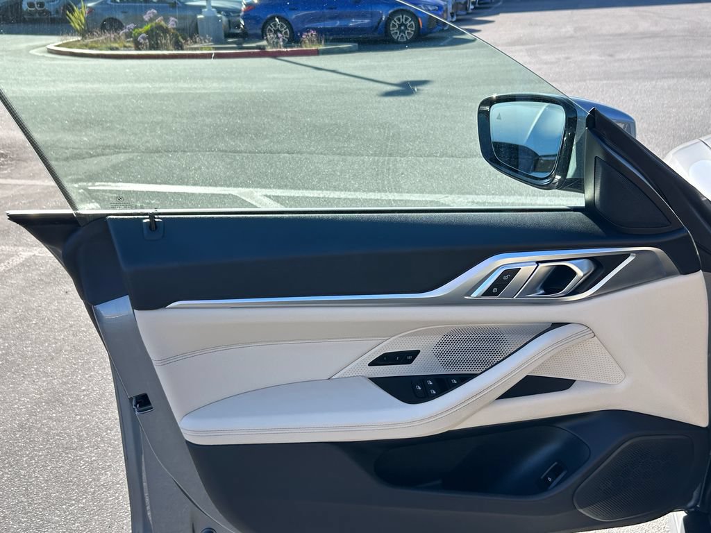 Used 2023 BMW i4 eDrive40 w/ Premium Package RWD image 11