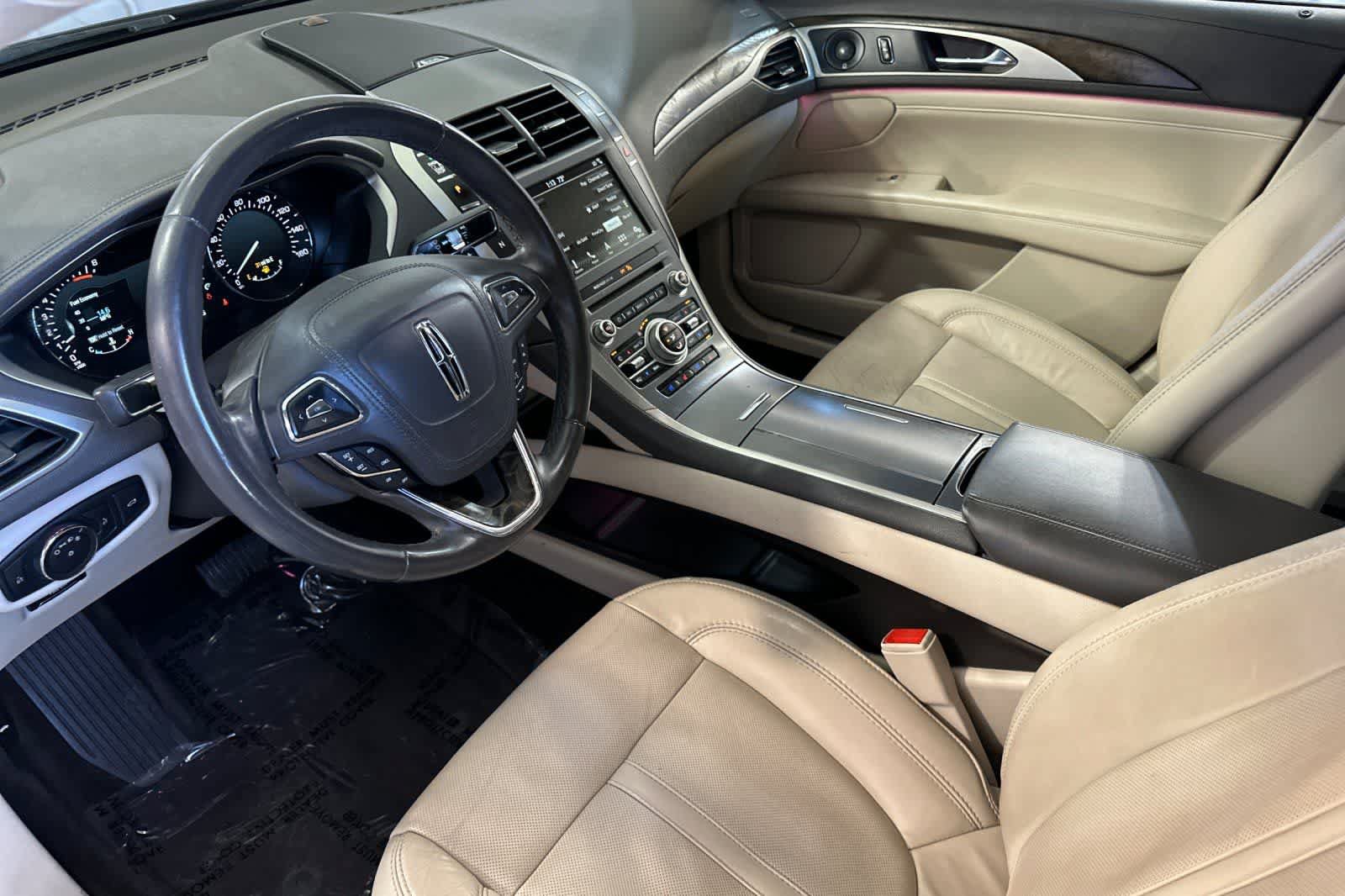 Used 2017 Lincoln MKZ Reserve FWD image 12