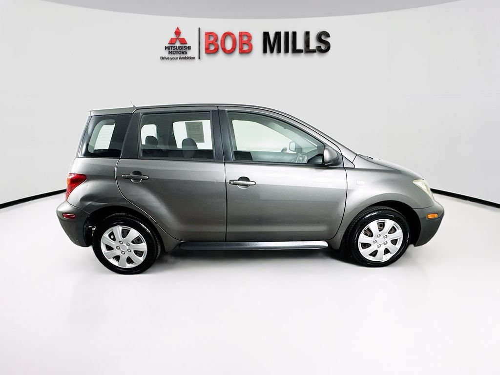 Used 2005 Scion xA FWD image 8