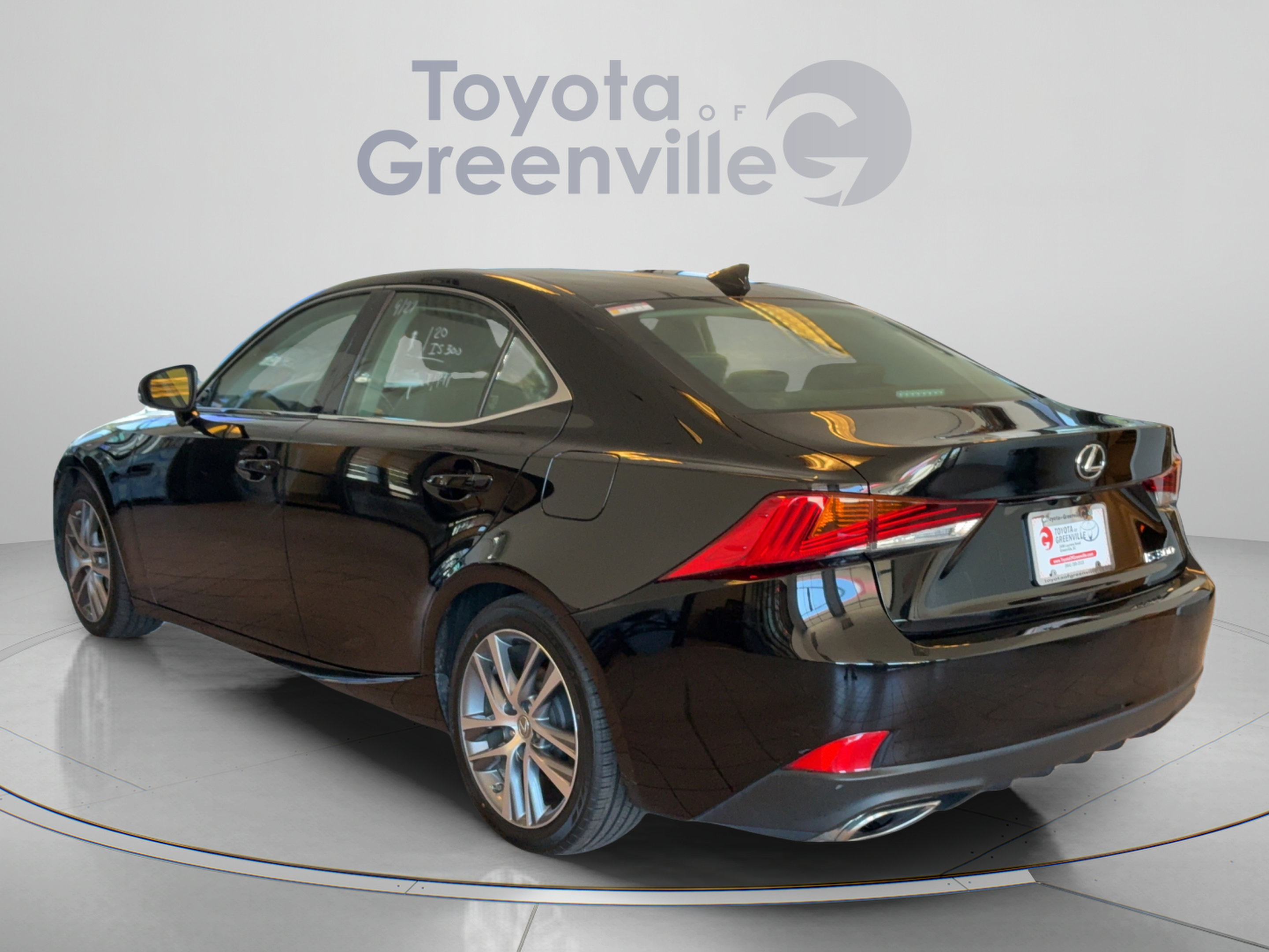 Used 2020 Lexus IS 300 w/ Accessory Package RWD image 4