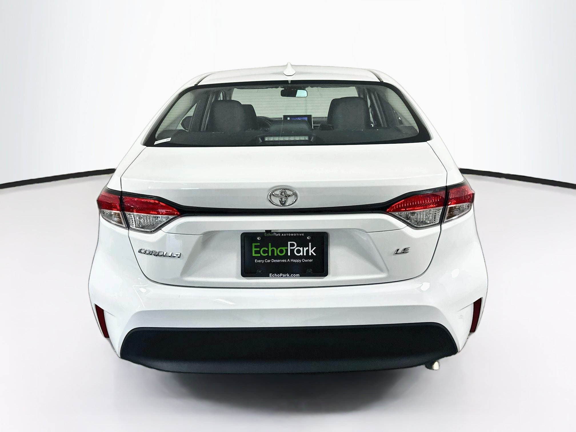 Used 2025 Toyota Corolla LE FWD image 7