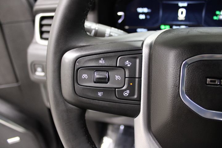 Used 2024 GMC Yukon XL Denali image 36