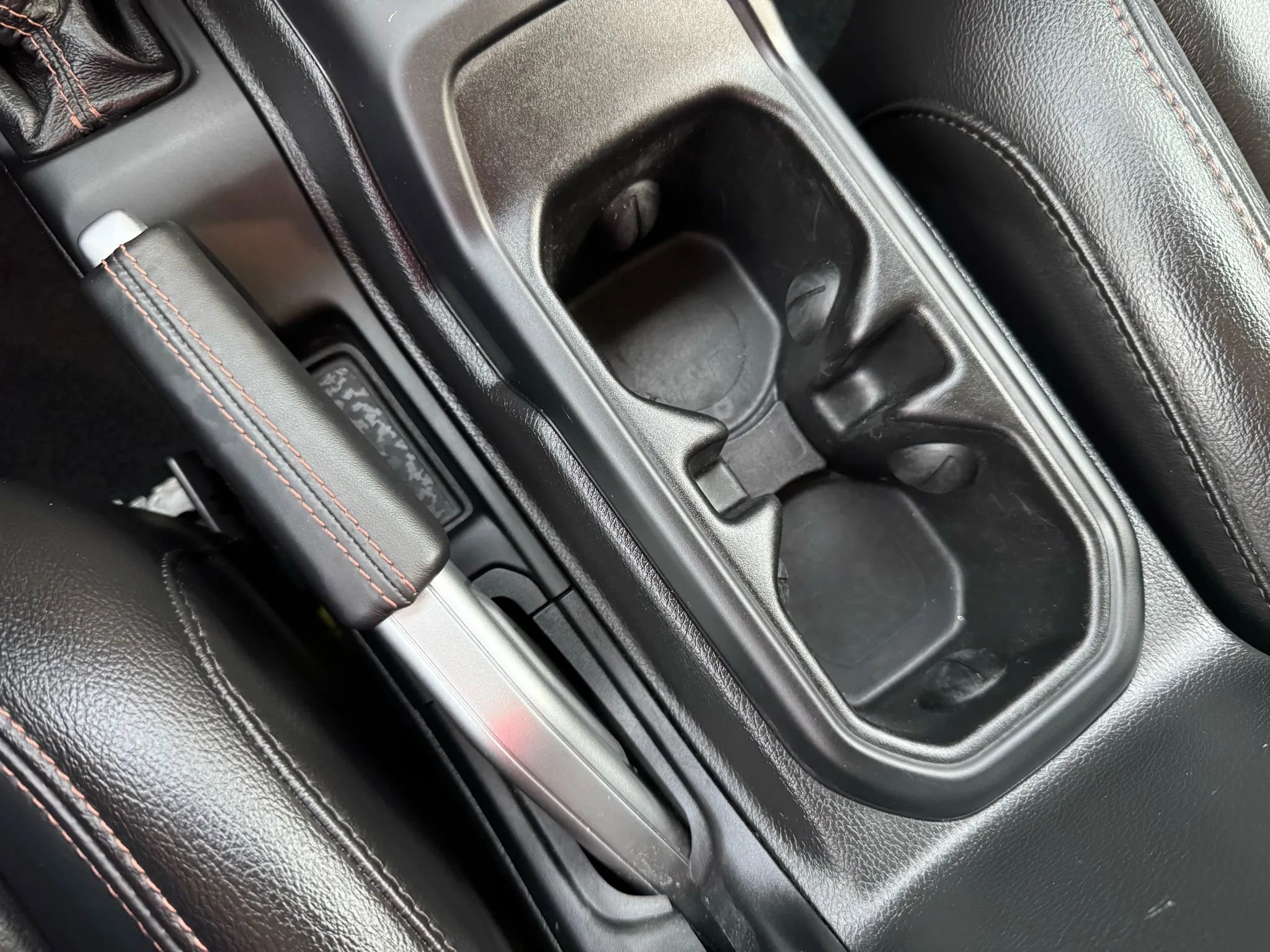 Used 2022 Jeep Wrangler Unlimited Rubicon w/ Dual Top Group image 54