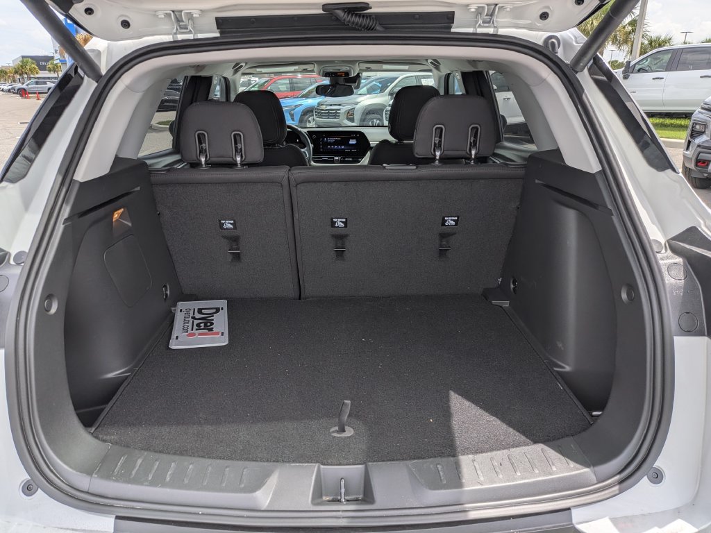 New 2026 Chevrolet TrailBlazer LT w/ Convenience Package FWD image 12