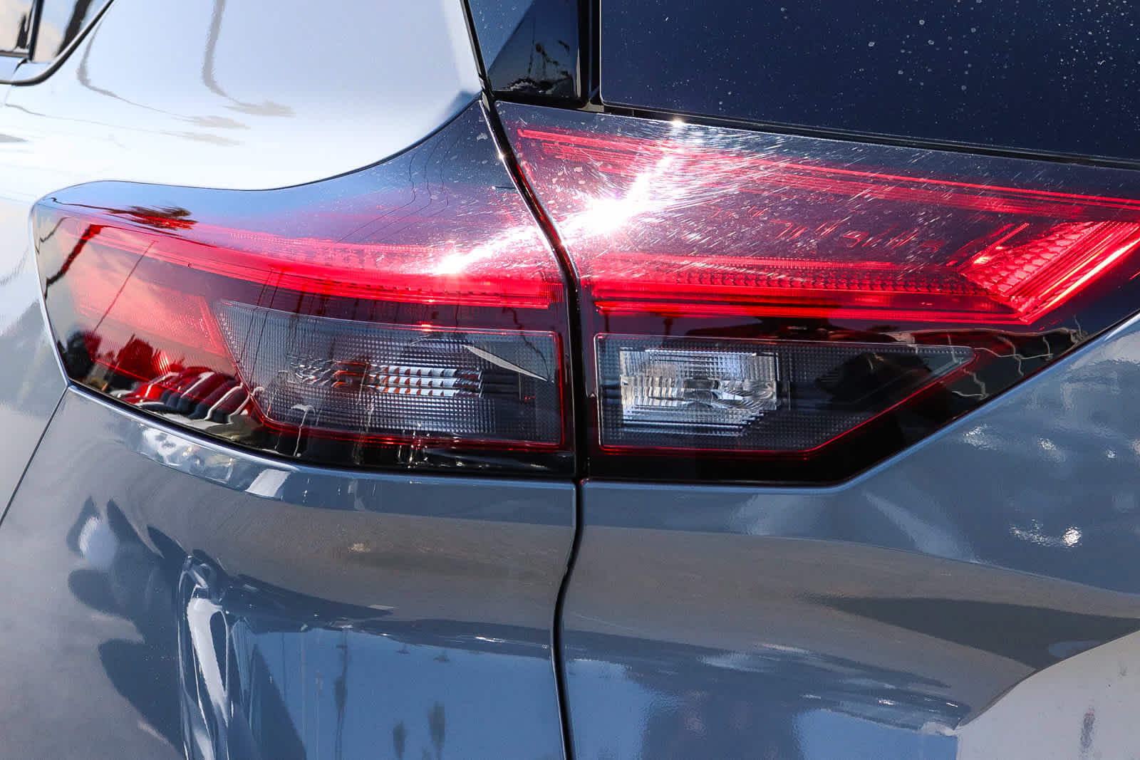 Used 2021 Nissan Rogue SL w/ Premium Package FWD image 11