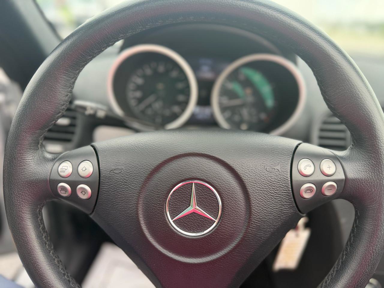 Used 2005 Mercedes-Benz SLK 350 image 21