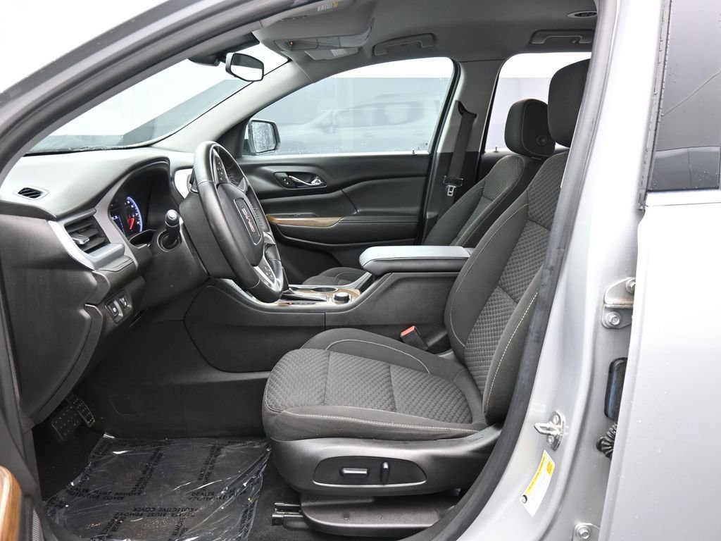 Used 2017 GMC Acadia SLE image 33