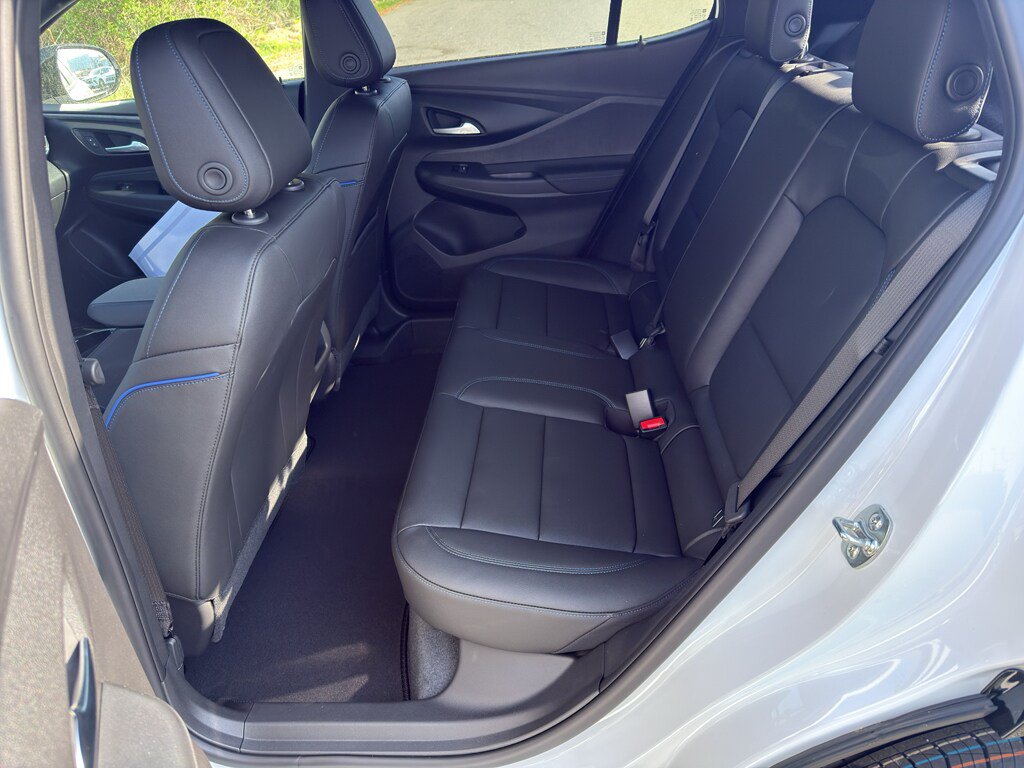 New 2026 Buick Envista Sport Touring FWD image 17