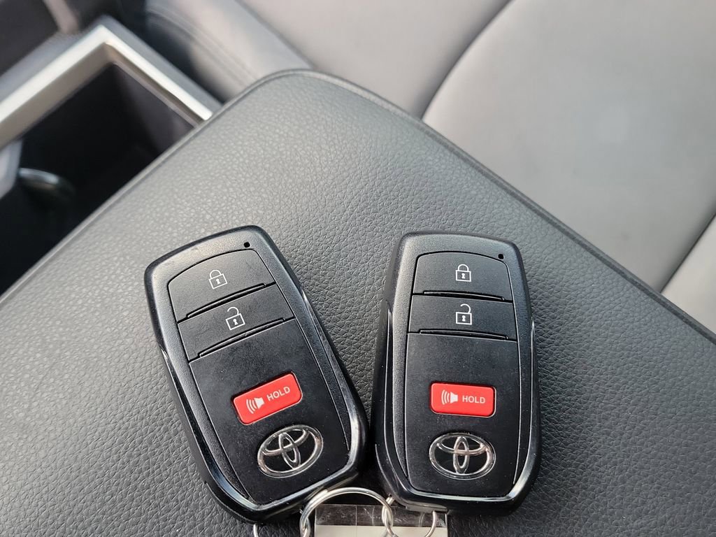 Used 2024 Toyota Tacoma SR5 RWD image 33