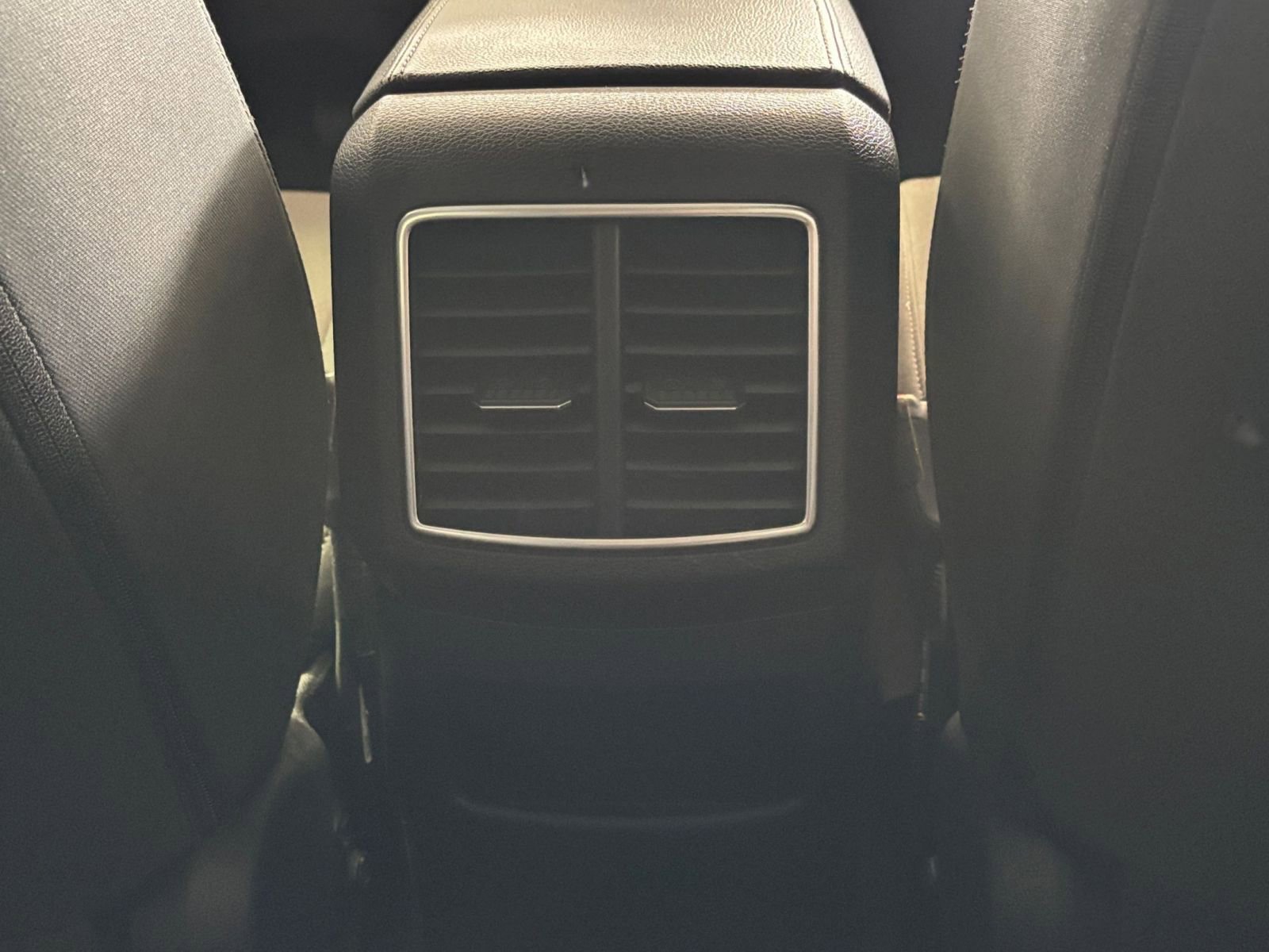 Used 2025 Kia Sportage LX image 22